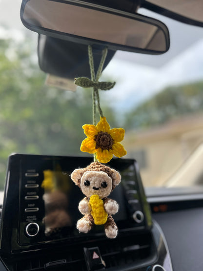 Monkey hanging 🐒🌻